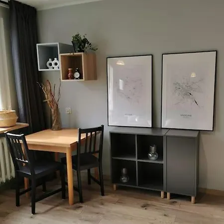Flat Near Old Town Apartment